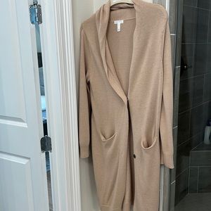 Leith size small full size, camo sweater with belt and buttons and pockets